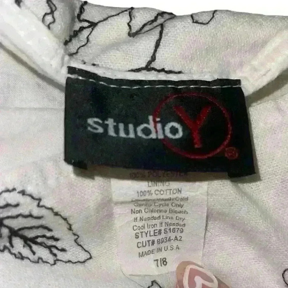 Embroidered Floral Skirt With Lace Underneath - Picture 4 of 4